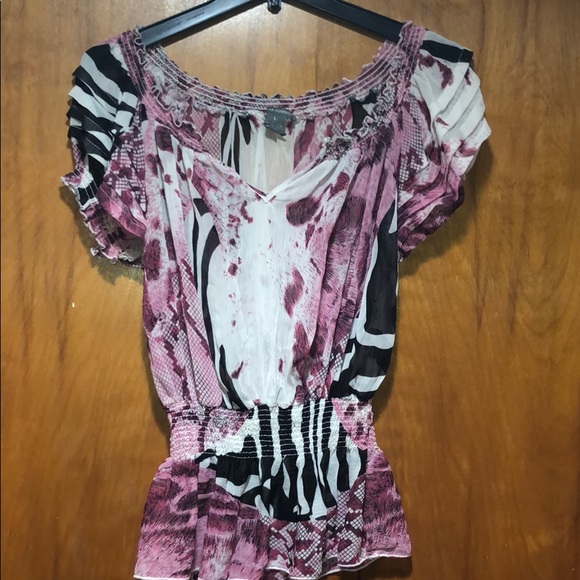 ⚜️Pink zebra print top - Picture 1 of 4